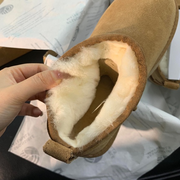 Women's UGG Classic Ultra Mini Boots chestnut - Picture 3 of 5